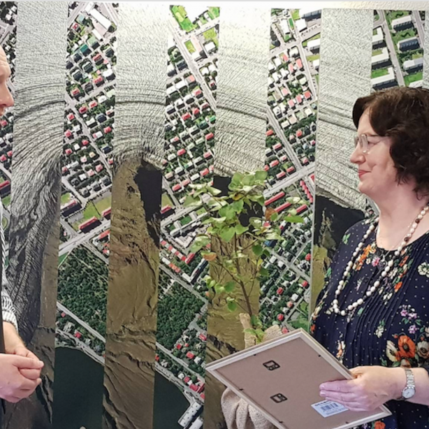 Ólafía Jakobsdóttir, forstöðumaður Kirkjubæjarstofu hefur beitt sér fyrir rannsóknum og verndun náttúrunnar. Ólafía hlaut Náttúruverndarviðurkenningu Sigríðar í Brattholti 2021