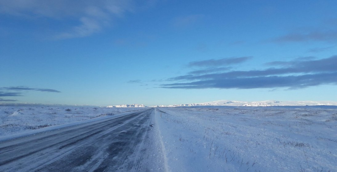 Það er langt í næstu matvöruverslun þessa dagana. (Ljósm. LM)