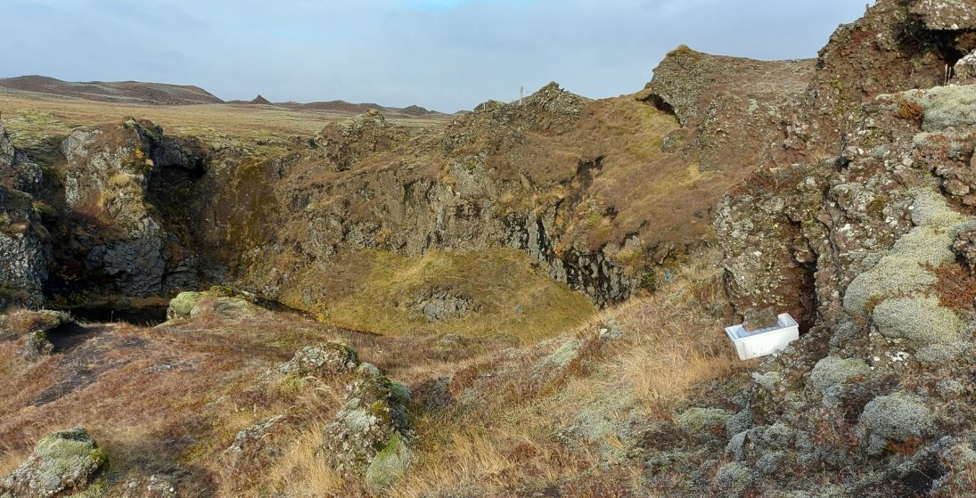 Við Tröllshyl leyndist kassi með leyniorði og límmiðum