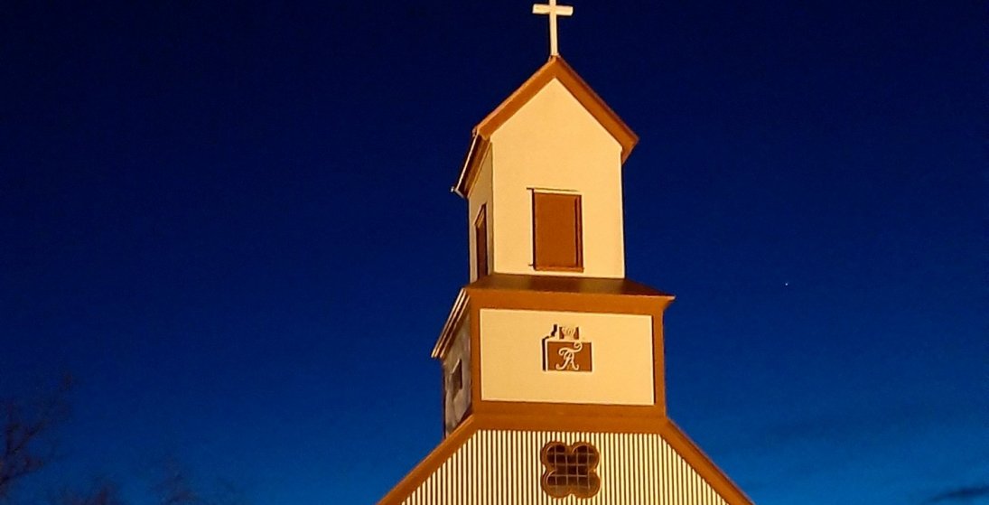 Prestsbakkakirkja (Ljósm. Ingimar Helgason)