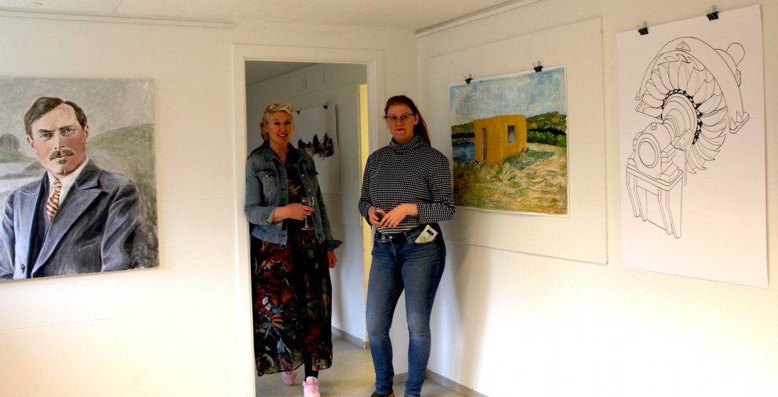 Listatvíeykið Yotta Zetta á opnun Rafmagnsævintýrisins 17. júní 2021. Sýningin verður opin um helgar…