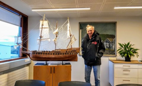 Lárus Siggeirsson fylgdist með leitinni að Gullskipinu og flutti vörur og vistir til leiðangursmanna…