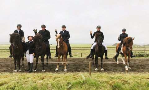 Verðlaunaafhending á hestaþingi Kóps á Sólvöllum. Nú ætla Vestur-Skaftfellingar að sameinast um eitt…